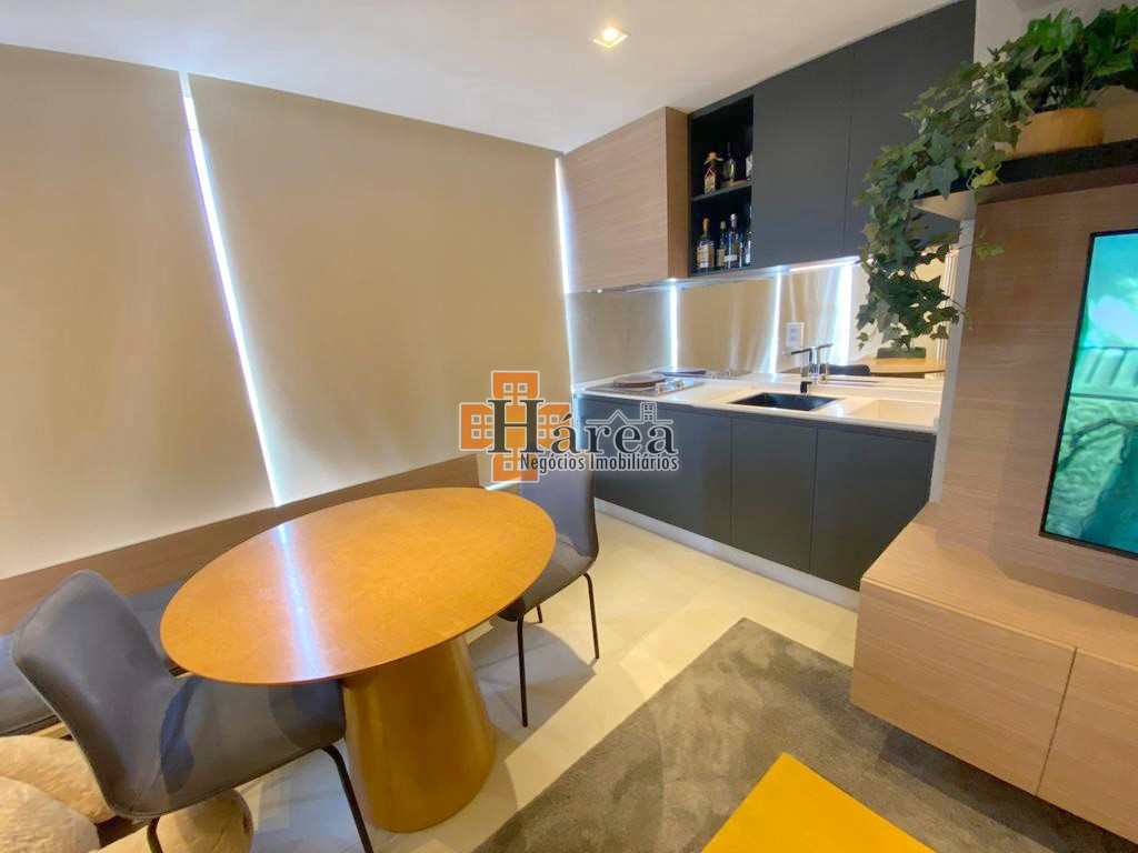 Apartamento à venda com 3 quartos, 103m² - Foto 4