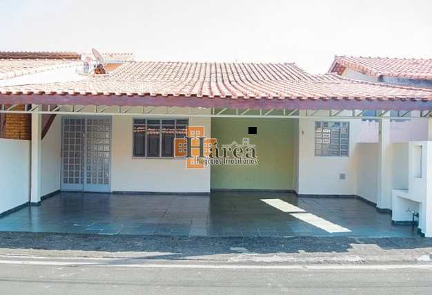 Casa de Condomínio à venda com 3 quartos, 105m² - Foto 1