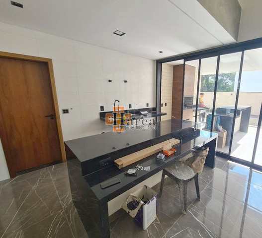 Casa de Condomínio à venda com 3 quartos, 225m² - Foto 13