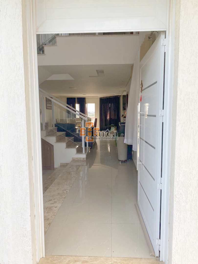 Casa de Condomínio à venda com 3 quartos, 350m² - Foto 4