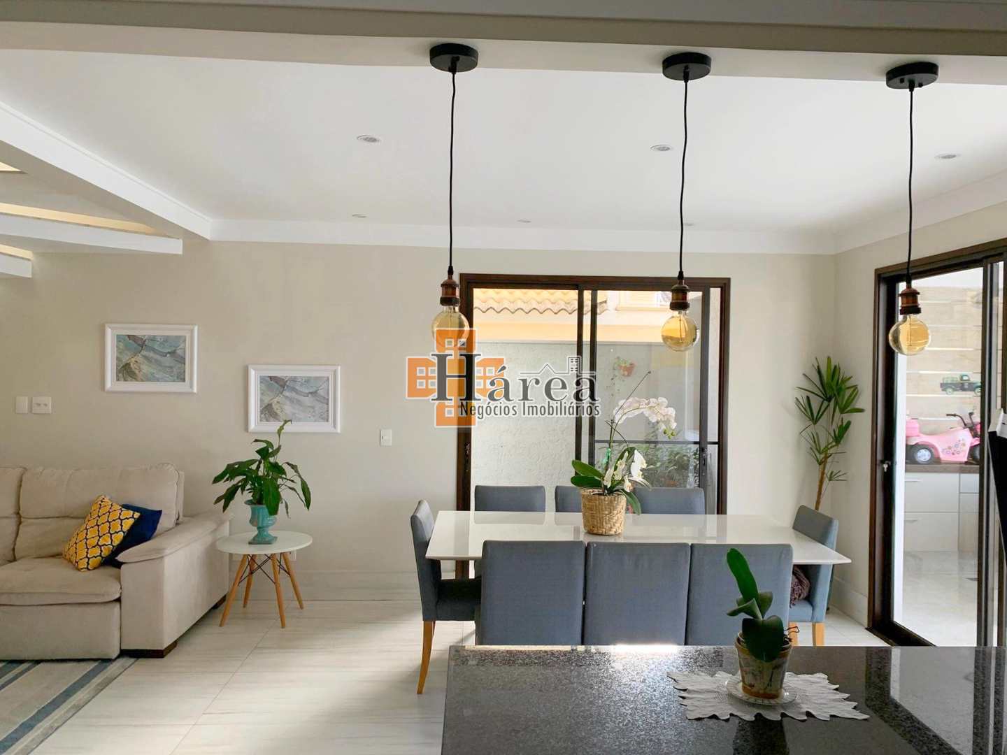 Sobrado à venda com 4 quartos, 270m² - Foto 3