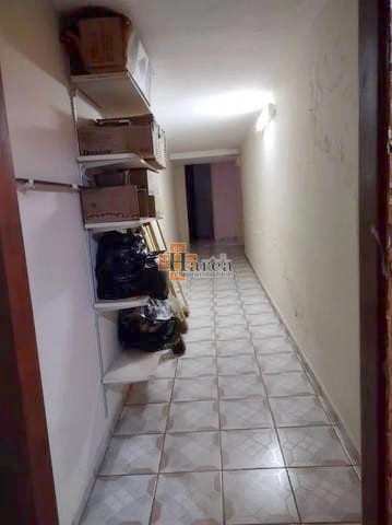 Casa à venda com 3 quartos, 200m² - Foto 15