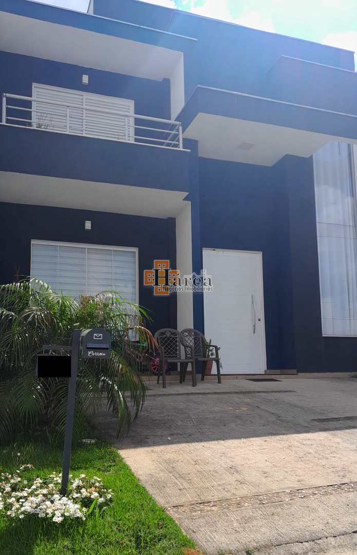 Sobrado à venda com 3 quartos, 160m² - Foto 1