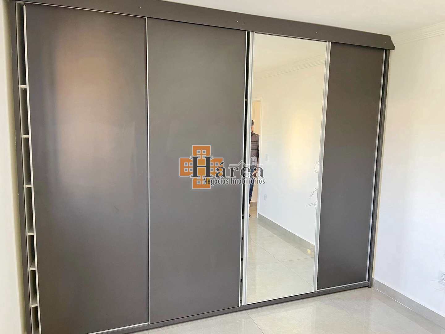 Apartamento à venda com 3 quartos, 180m² - Foto 7