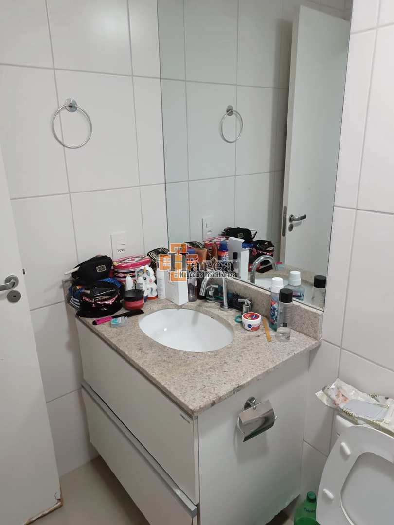 Apartamento à venda com 2 quartos, 67m² - Foto 10