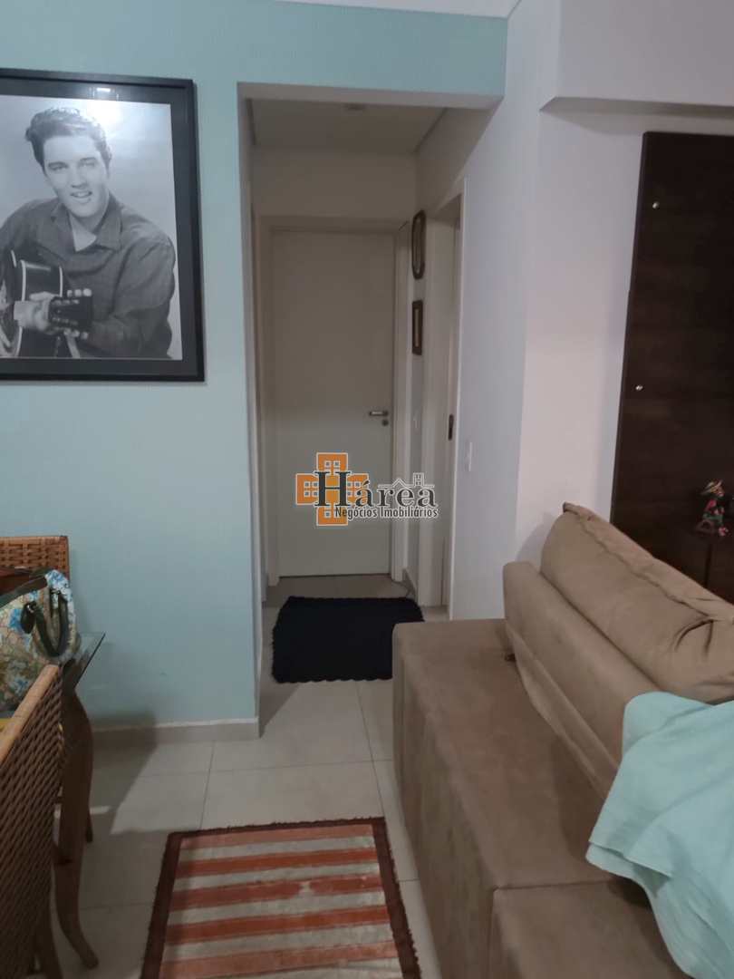 Apartamento à venda com 2 quartos, 67m² - Foto 3