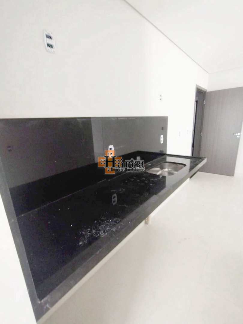 Apartamento à venda com 2 quartos, 70m² - Foto 17