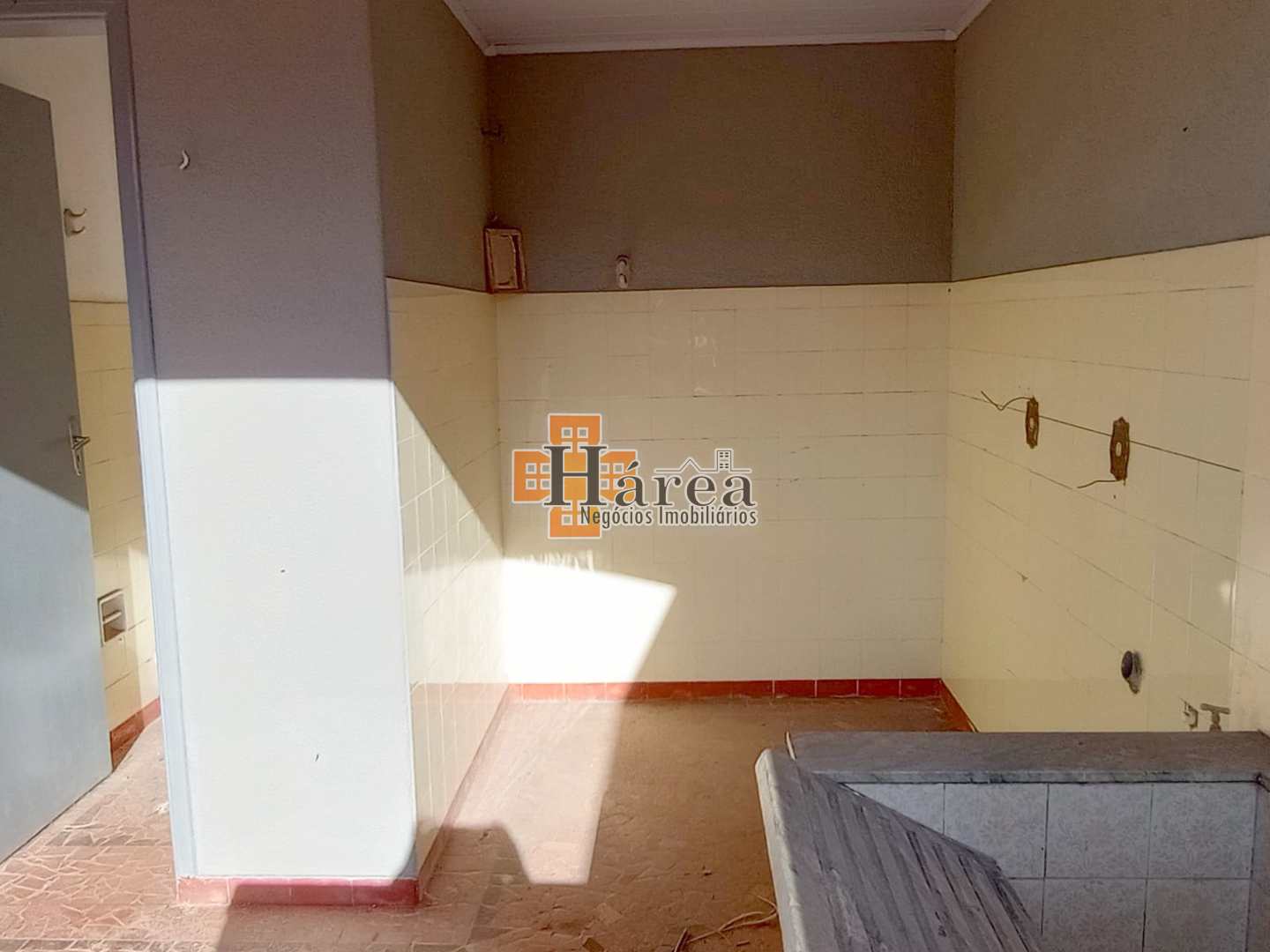 Casa à venda com 4 quartos, 300m² - Foto 42