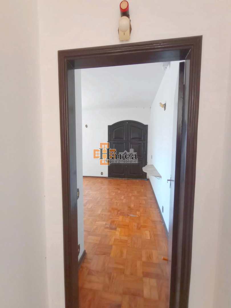 Casa à venda com 4 quartos, 300m² - Foto 29