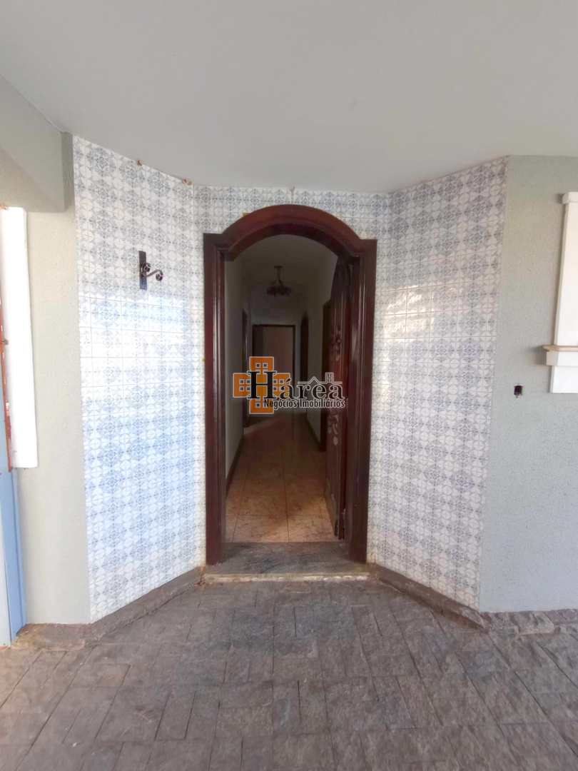 Casa à venda com 4 quartos, 300m² - Foto 7