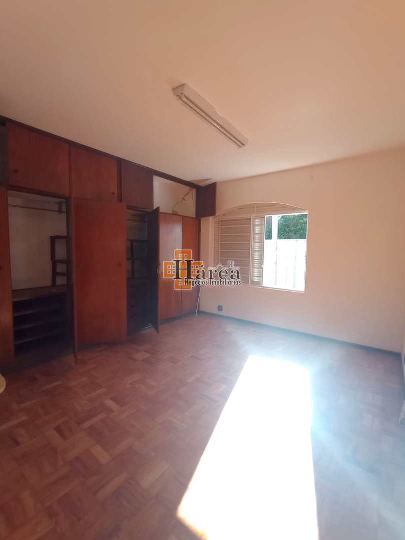 Casa à venda com 4 quartos, 300m² - Foto 24