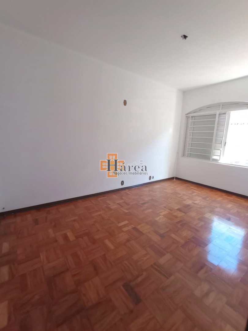 Casa à venda com 4 quartos, 300m² - Foto 19