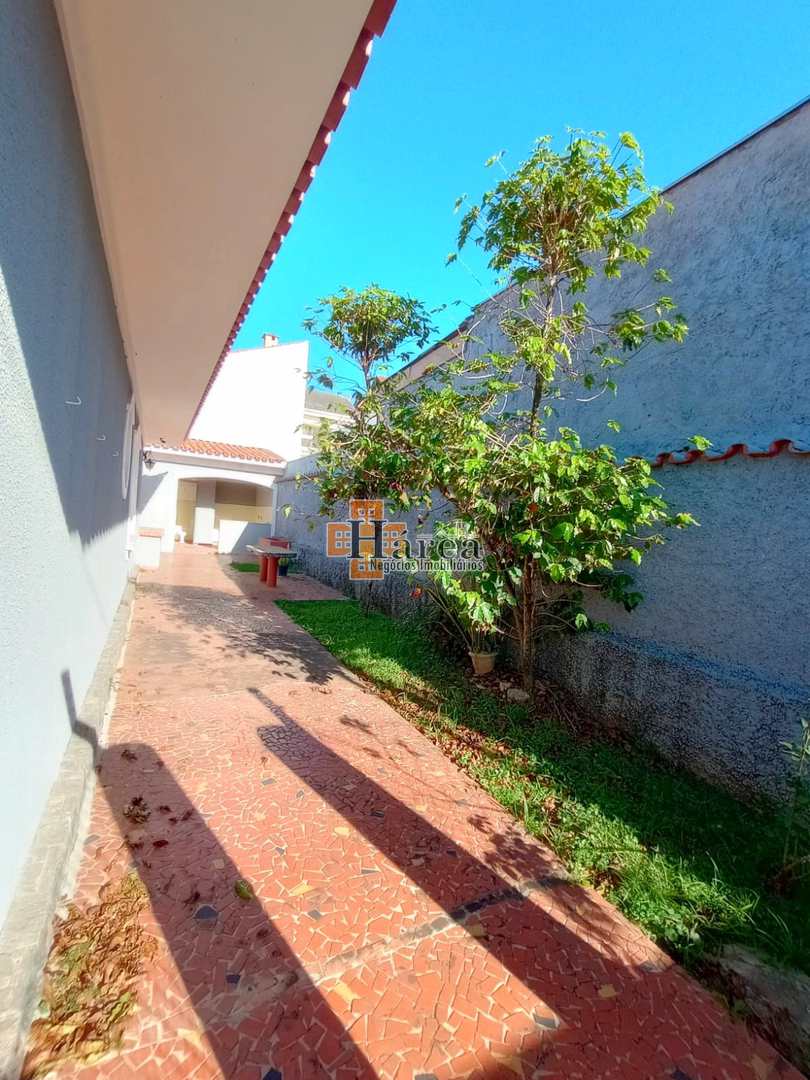 Casa à venda com 4 quartos, 300m² - Foto 51