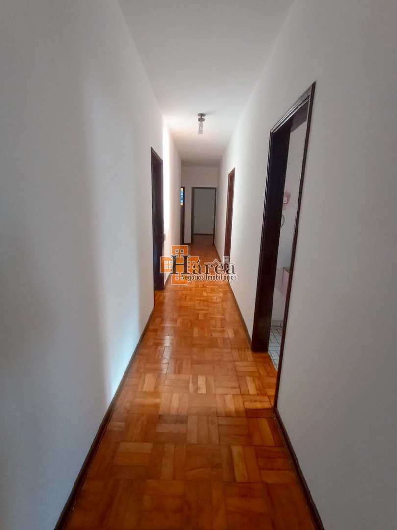 Casa à venda com 4 quartos, 300m² - Foto 15