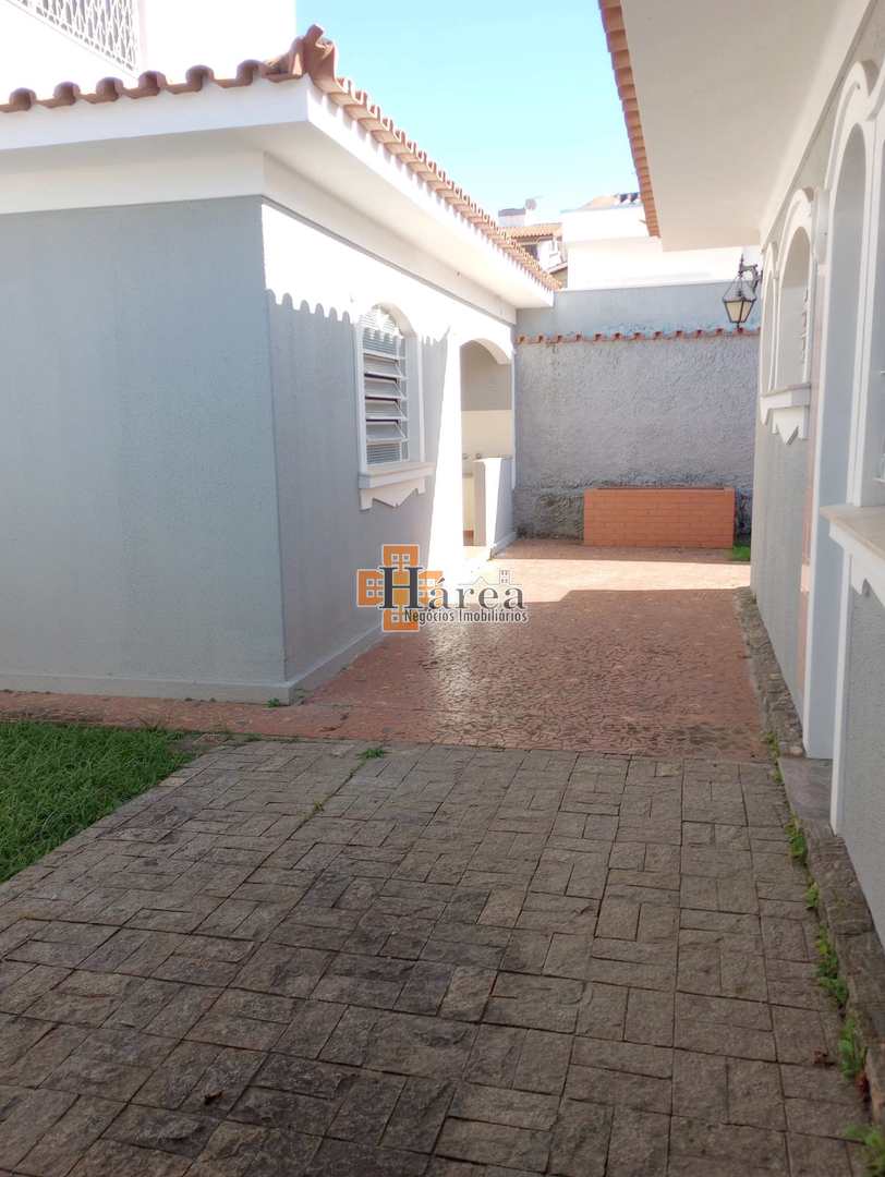 Casa à venda com 4 quartos, 300m² - Foto 46