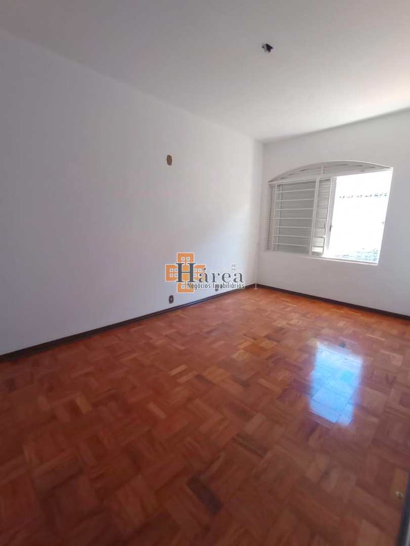 Casa à venda com 4 quartos, 300m² - Foto 27