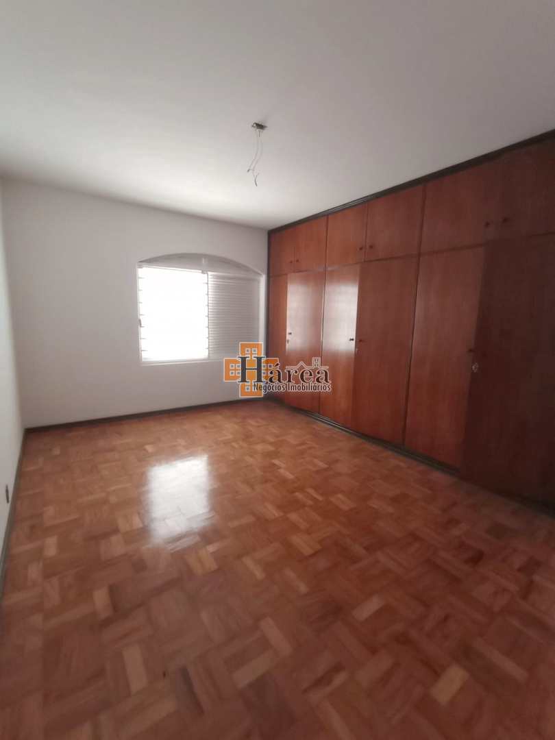 Casa à venda com 4 quartos, 300m² - Foto 21