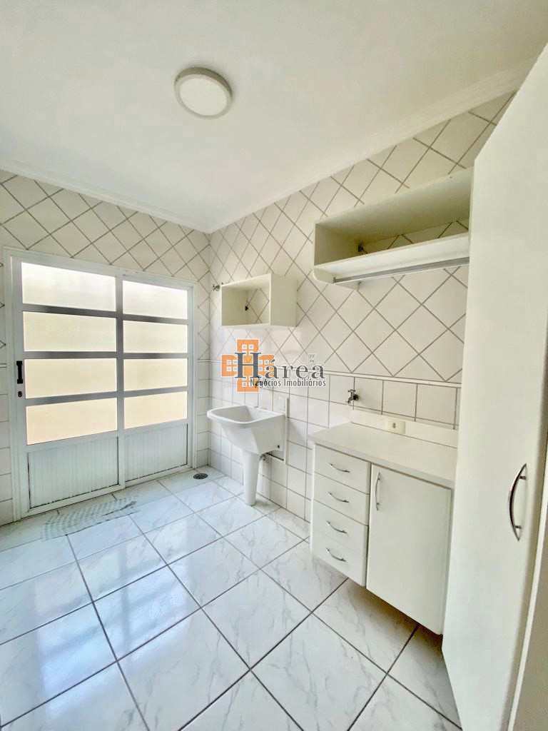 Casa de Condomínio à venda com 4 quartos, 400m² - Foto 16