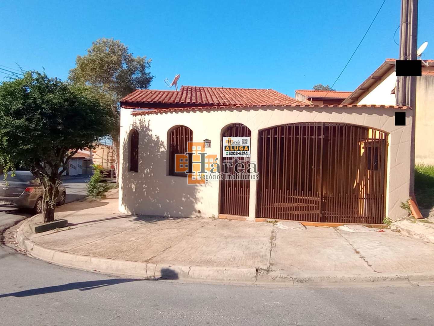 Casa à venda com 3 quartos, 159m² - Foto 1