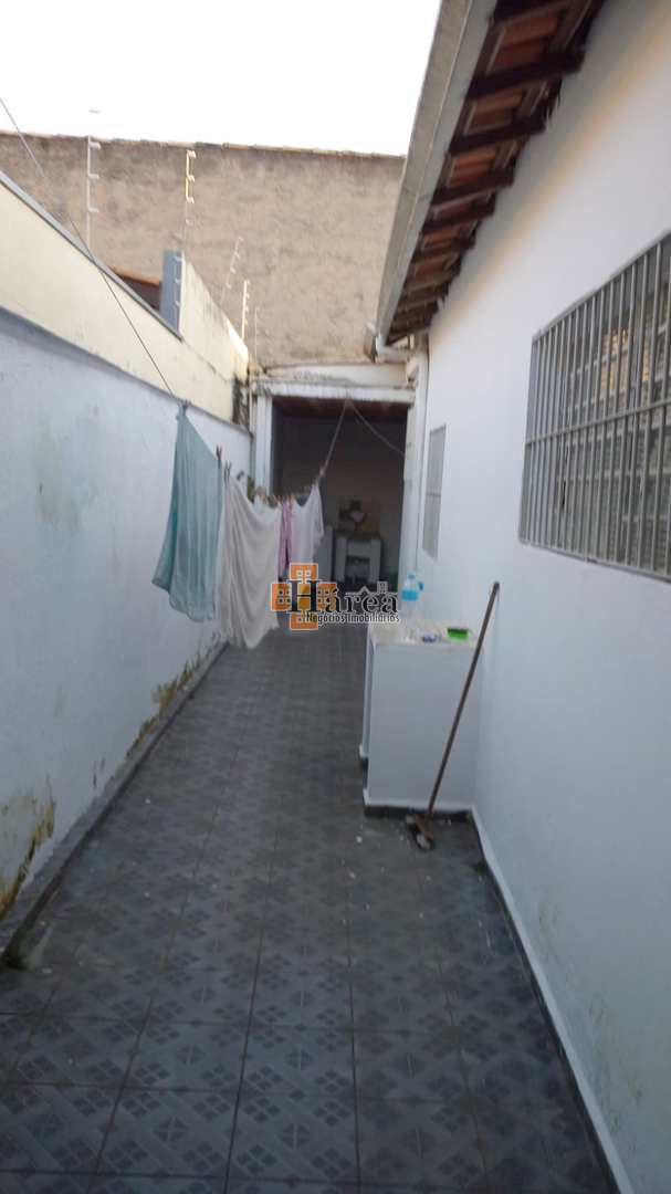 Casa à venda com 3 quartos, 170m² - Foto 9