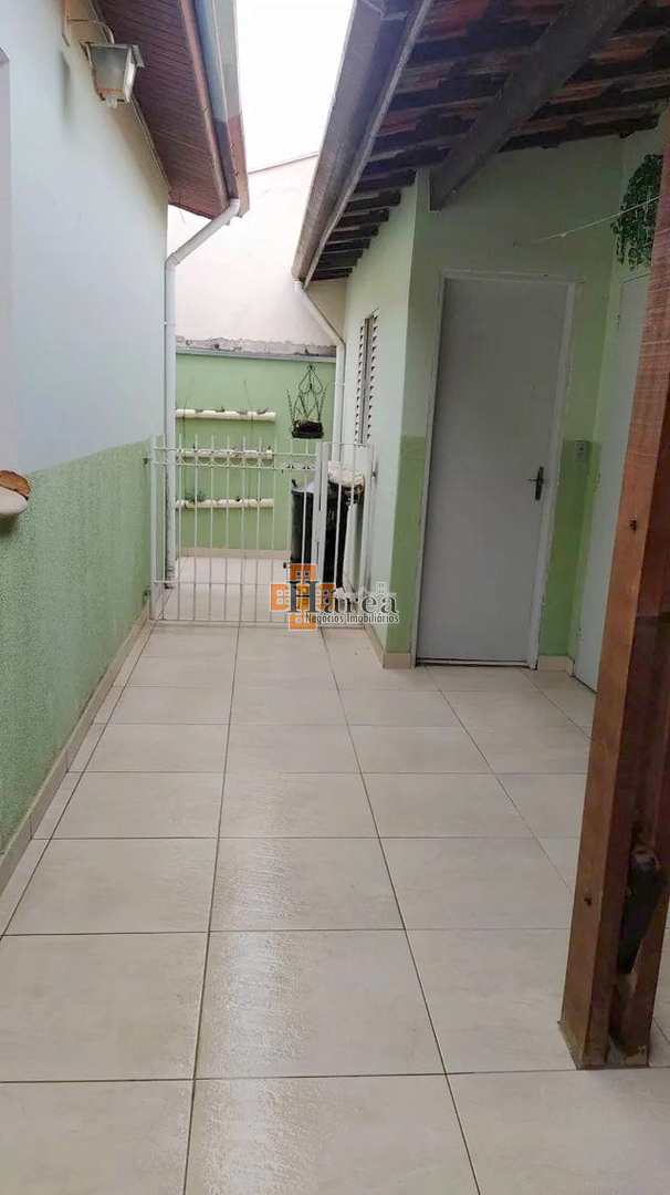 Casa à venda com 3 quartos, 188m² - Foto 15