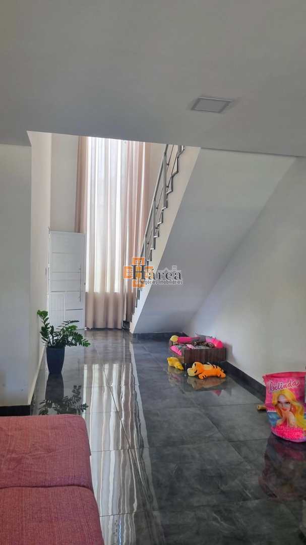 Sobrado à venda com 3 quartos, 188m² - Foto 3