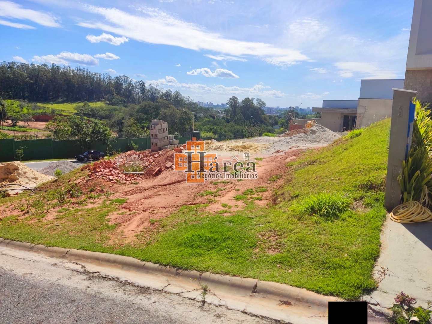 Terreno à venda, 250m² - Foto 1