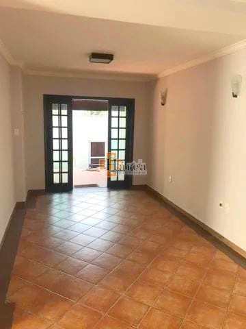 Casa à venda com 4 quartos, 185m² - Foto 3