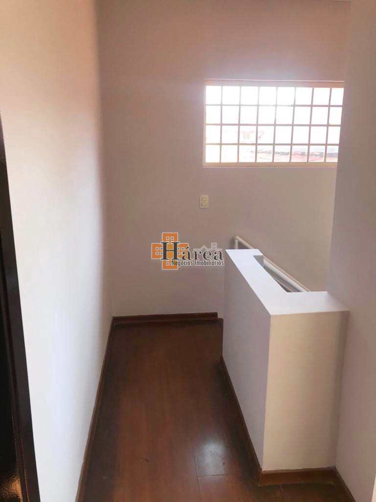 Casa à venda com 4 quartos, 185m² - Foto 32