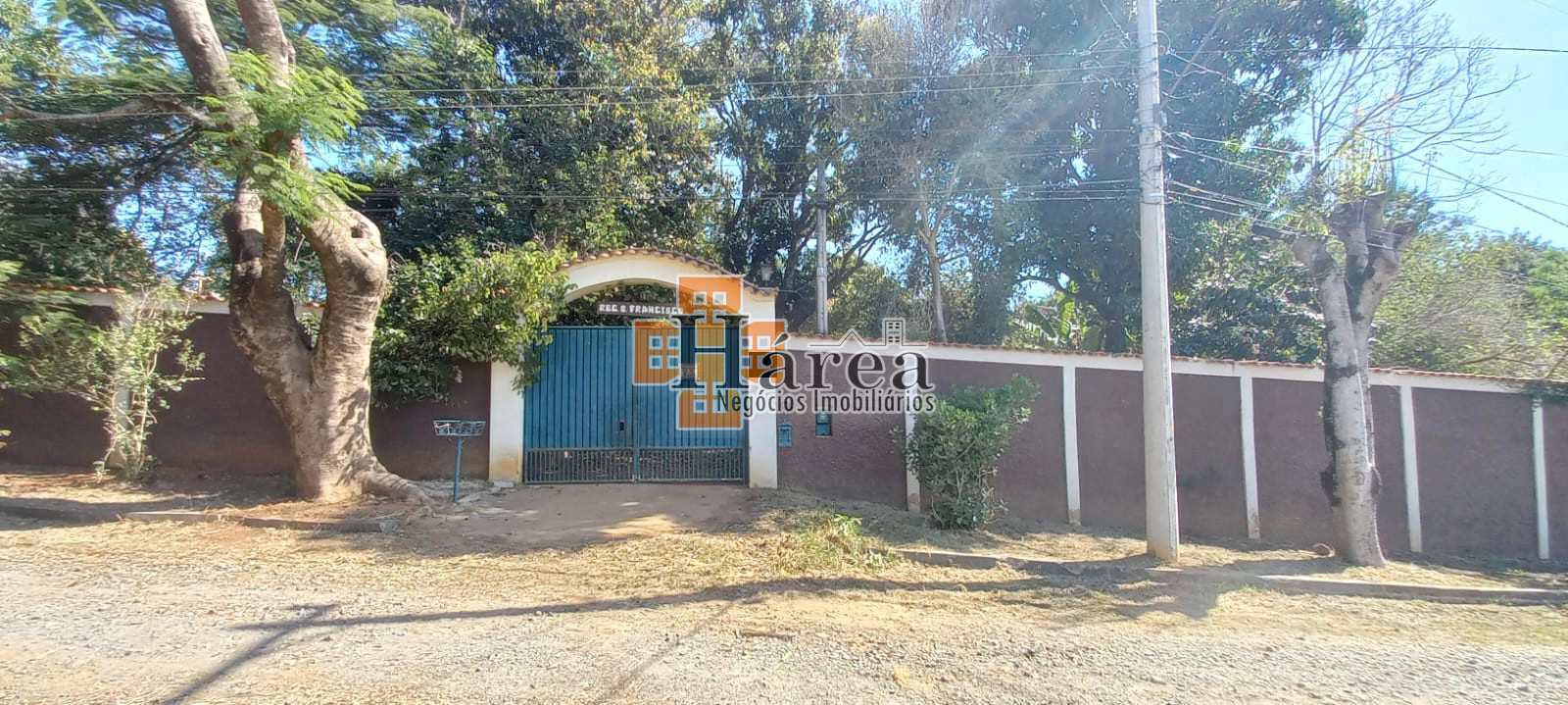 Fazenda à venda com 2 quartos, 300m² - Foto 1