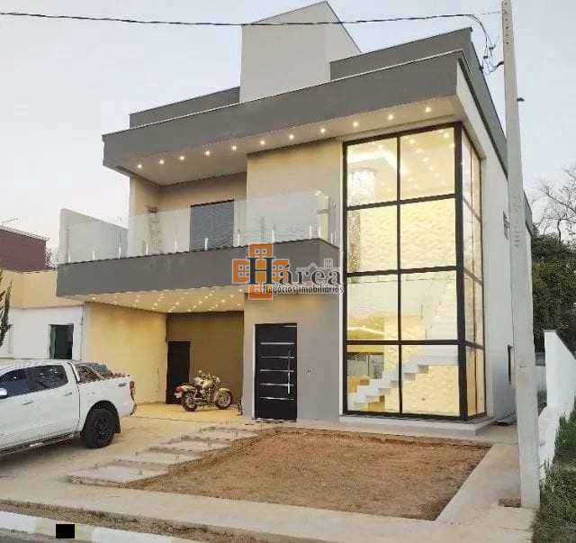 Sobrado à venda com 3 quartos, 305m² - Foto 1