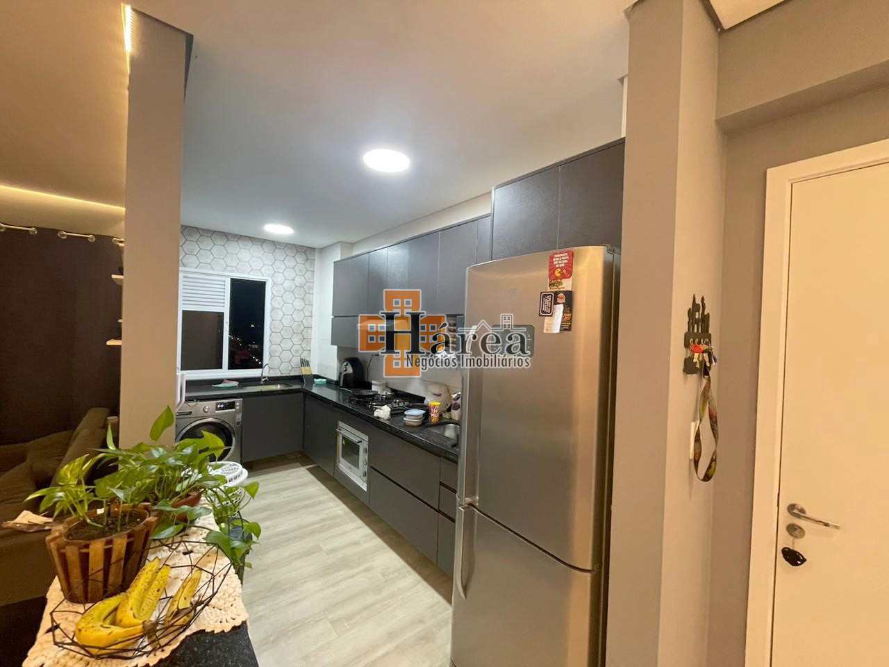 Apartamento à venda com 2 quartos, 61m² - Foto 4