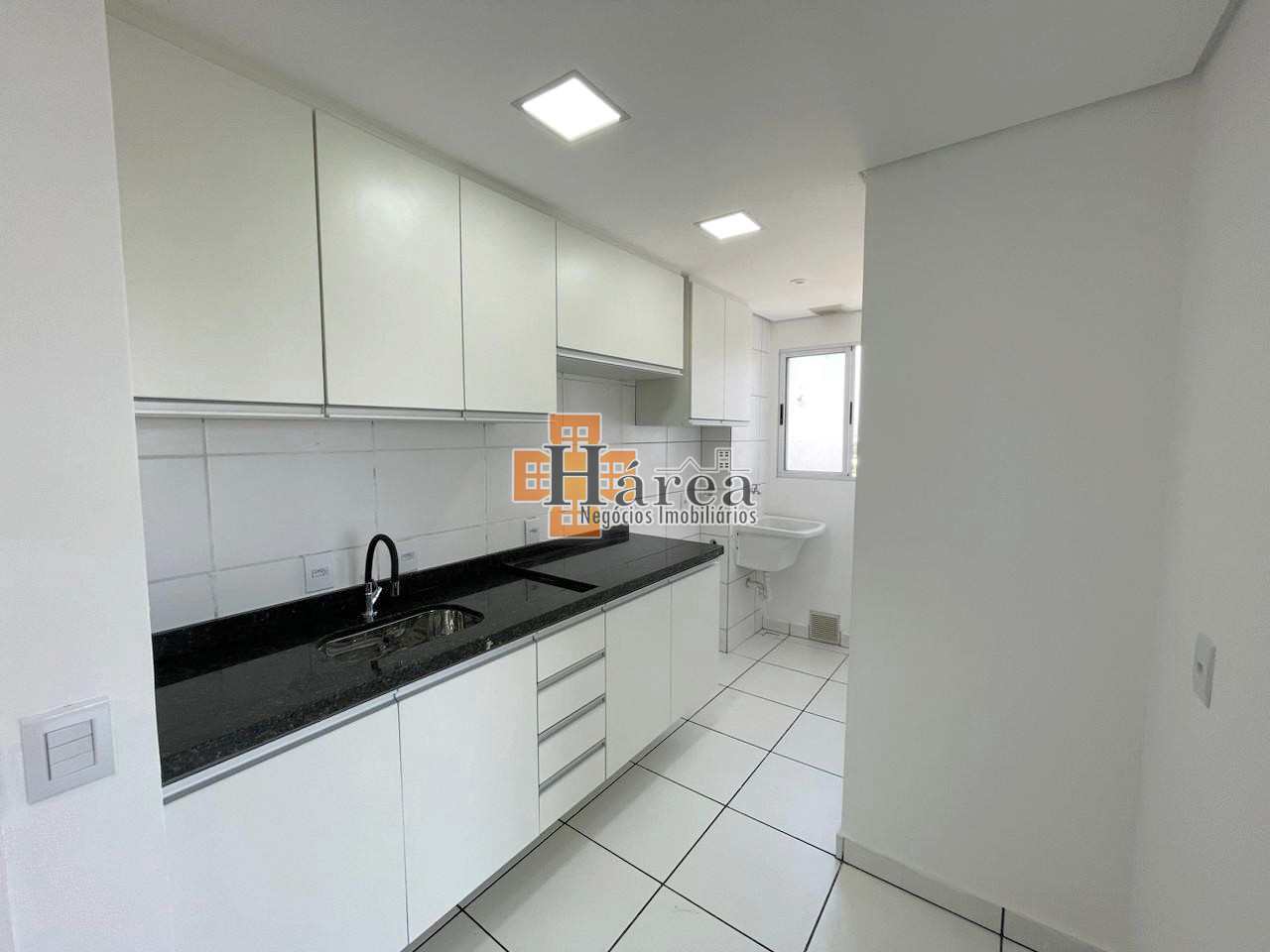 Apartamento à venda com 2 quartos, 44m² - Foto 3