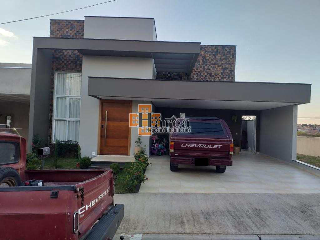 Casa de Condomínio à venda com 4 quartos, 240m² - Foto 1