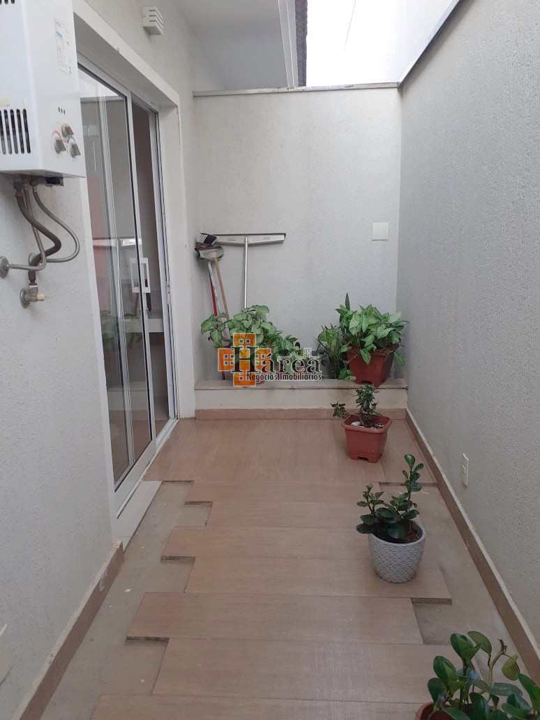 Sobrado à venda com 3 quartos, 250m² - Foto 18