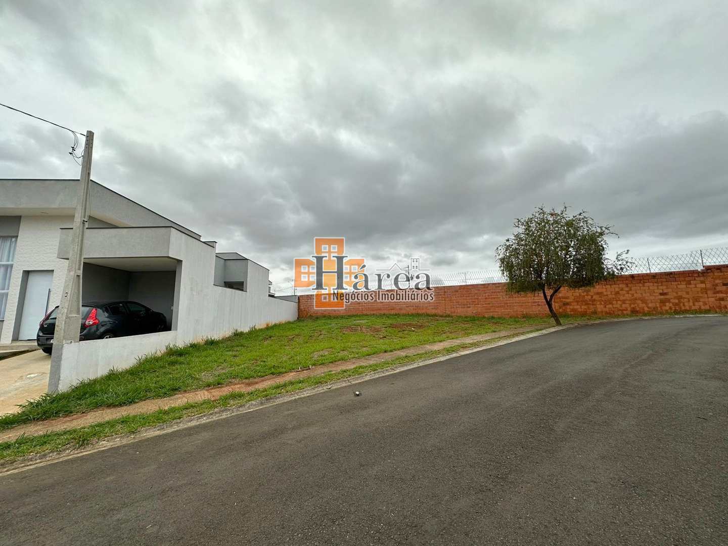 Terreno à venda, 246m² - Foto 1