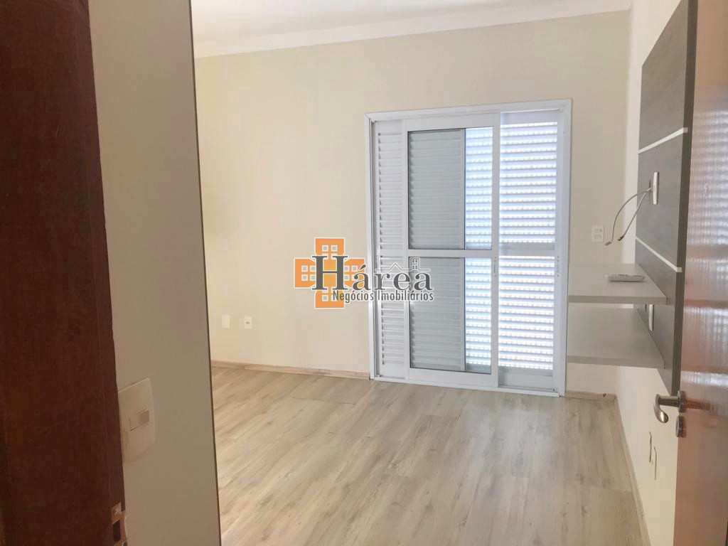 Sobrado à venda com 3 quartos, 234m² - Foto 29