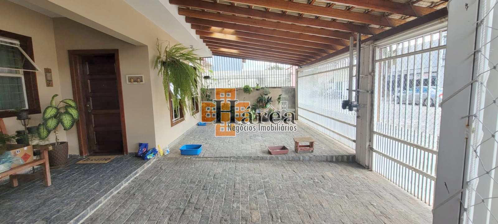 Casa à venda com 5 quartos, 350m² - Foto 2