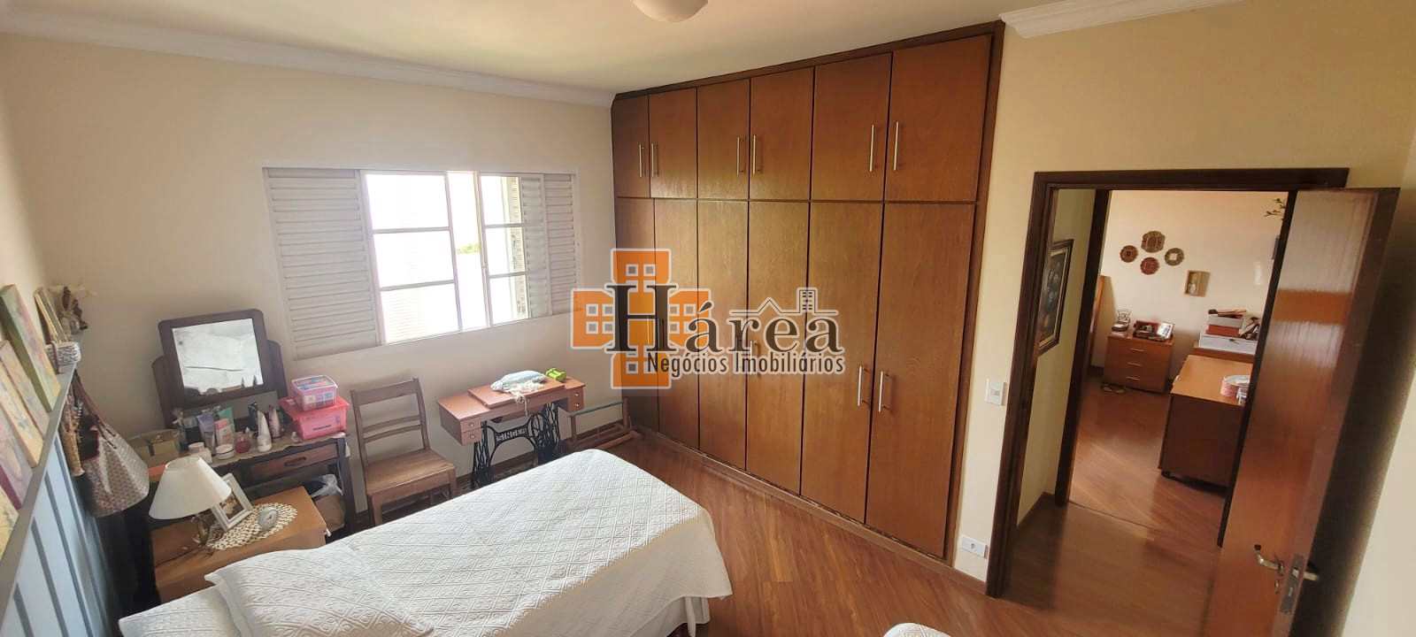 Casa à venda com 5 quartos, 350m² - Foto 17