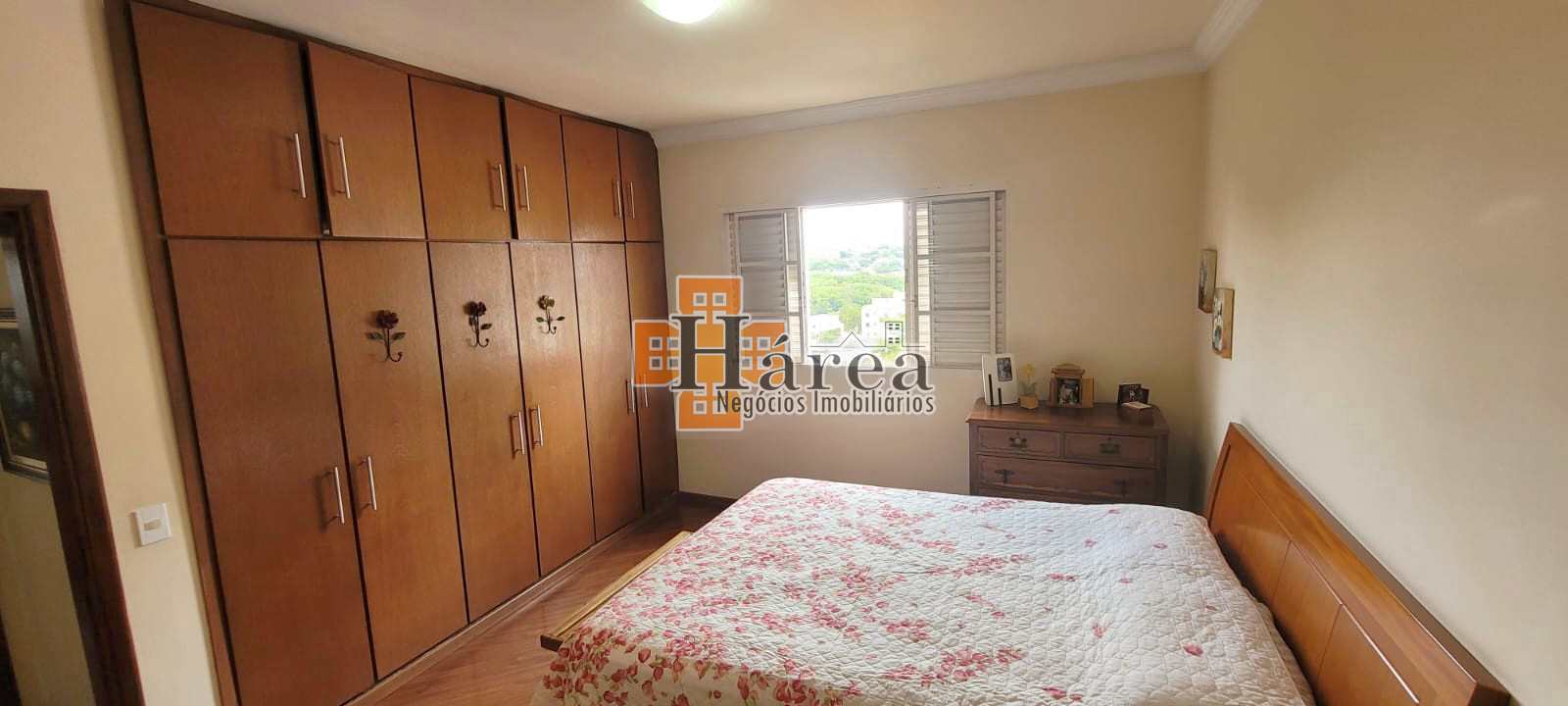 Casa à venda com 5 quartos, 350m² - Foto 15