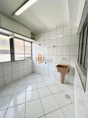 Apartamento à venda com 3 quartos, 127m² - Foto 17