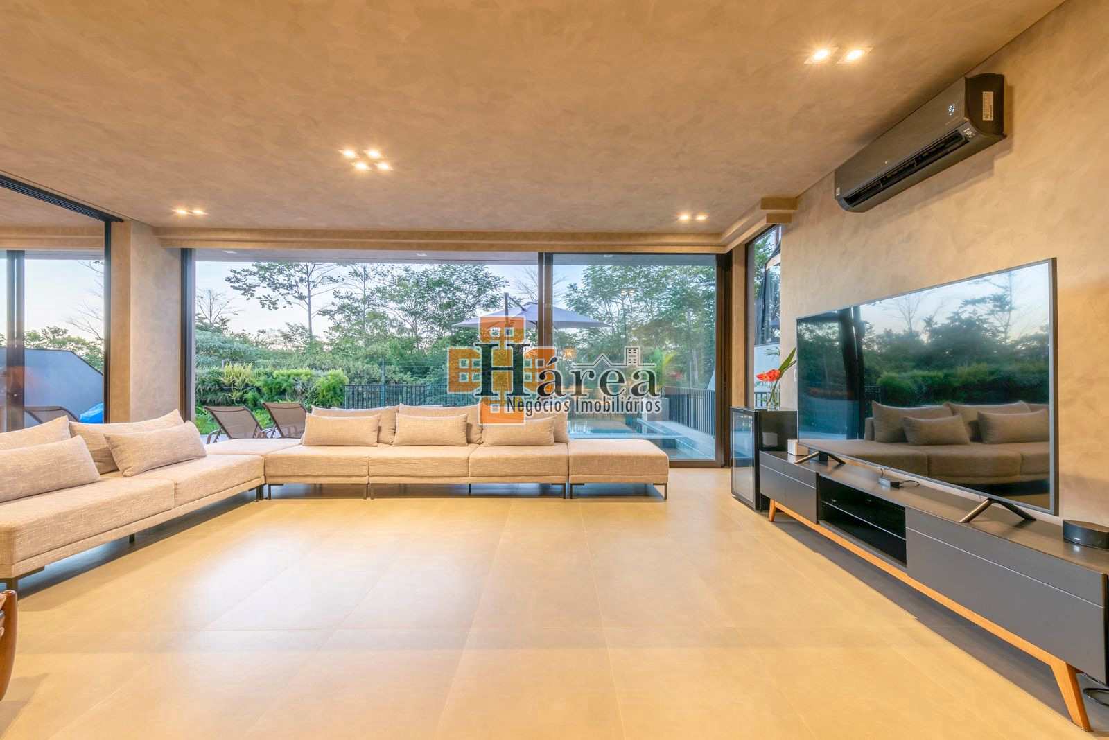 Sobrado à venda com 4 quartos, 354m² - Foto 4