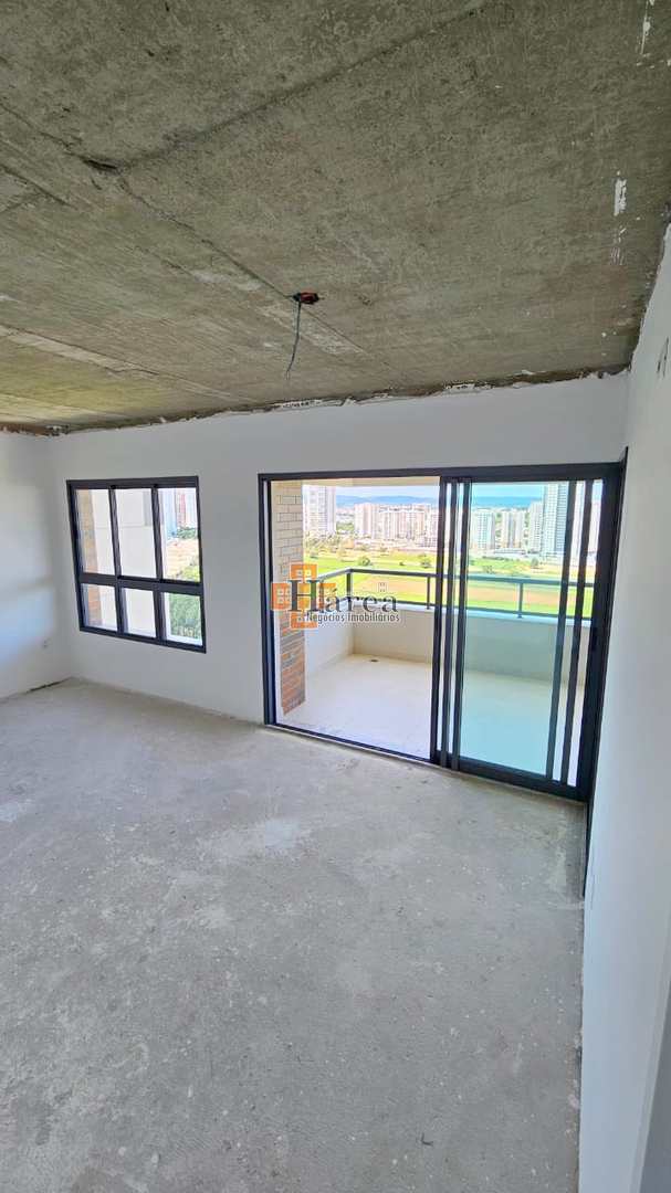 Apartamento à venda com 3 quartos, 131m² - Foto 2