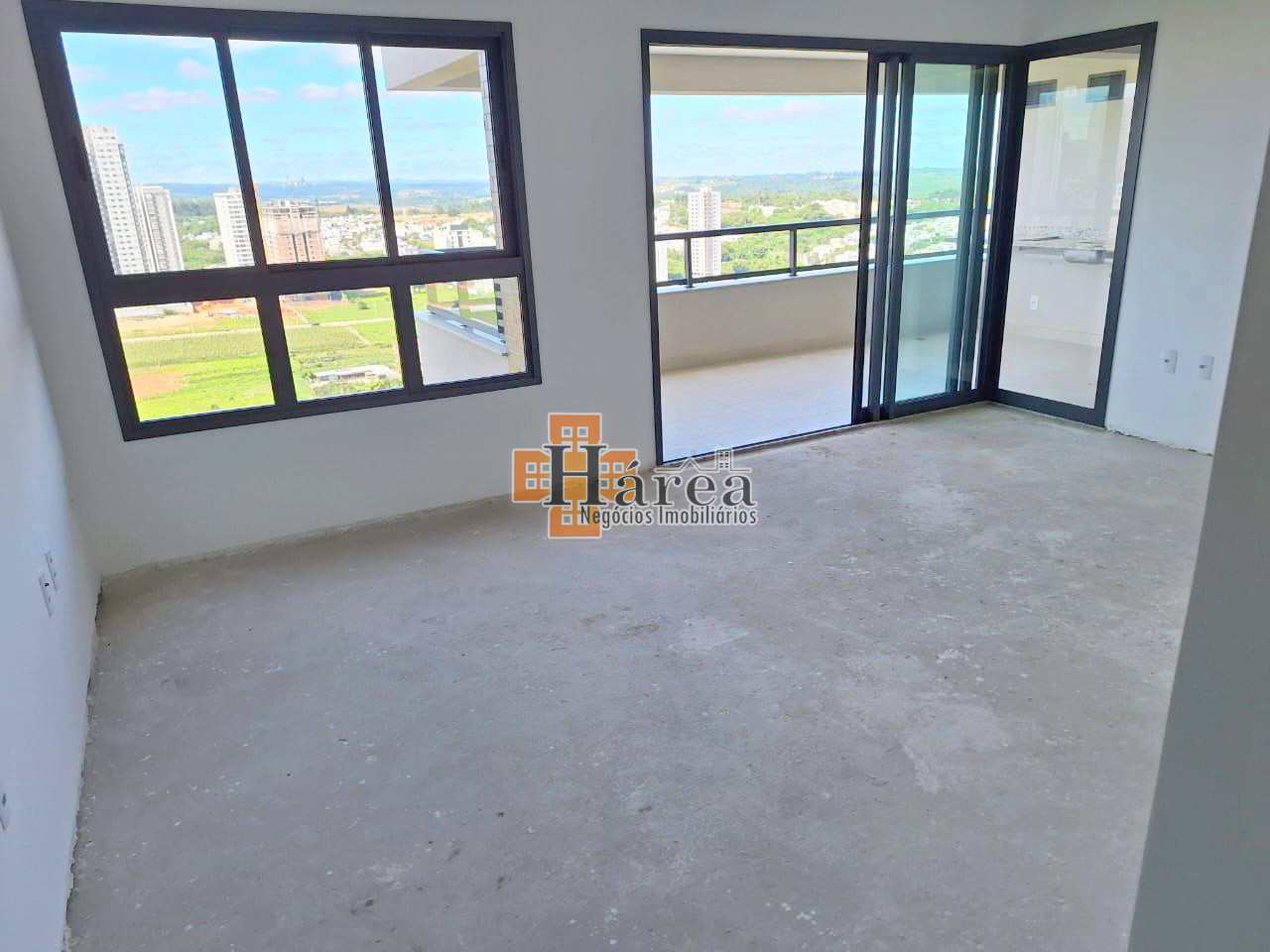 Apartamento à venda com 3 quartos, 131m² - Foto 1