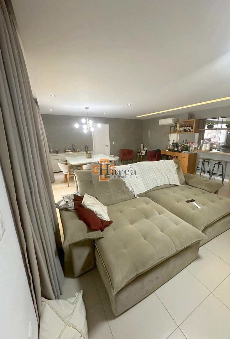 Apartamento à venda com 3 quartos, 151m² - Foto 5