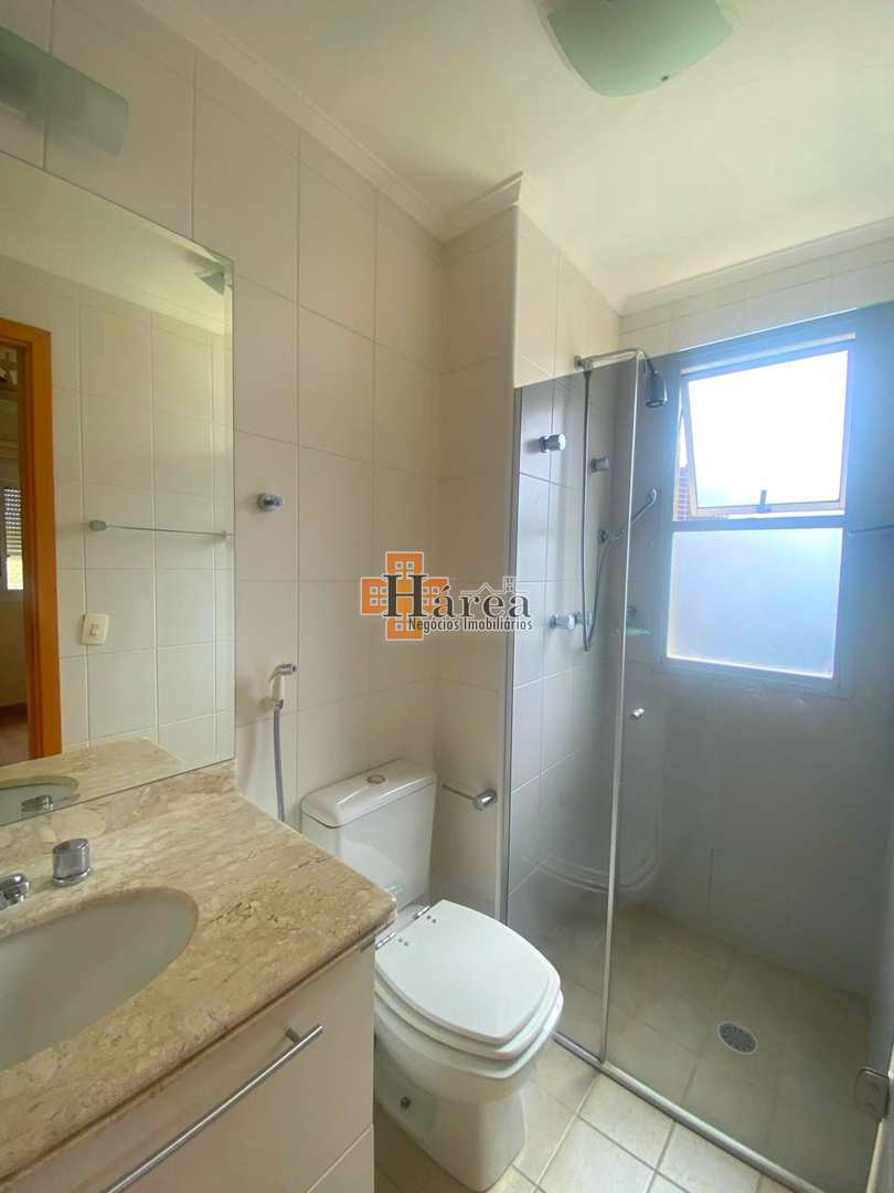 Apartamento à venda com 3 quartos, 171m² - Foto 4