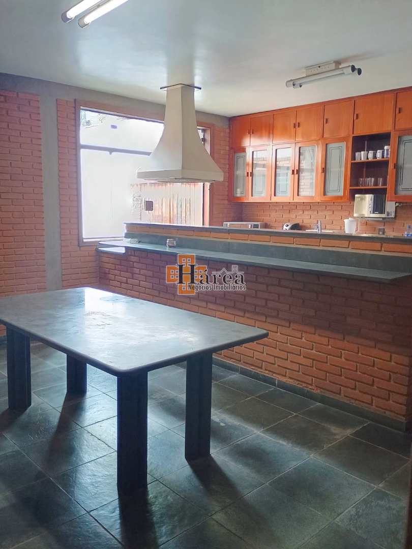 Sobrado para alugar com 3 quartos, 338m² - Foto 18