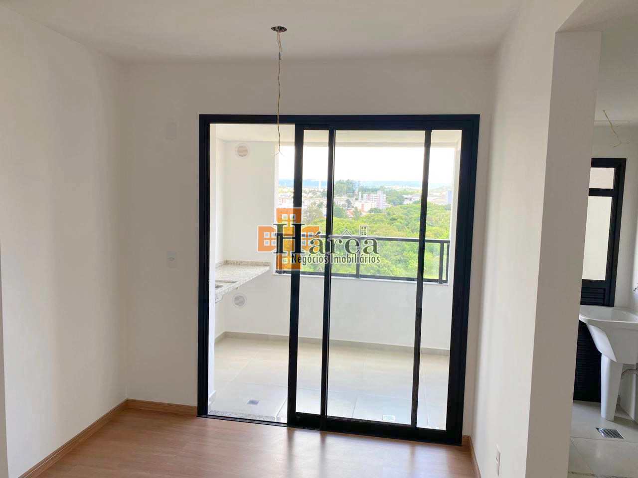 Apartamento à venda com 2 quartos, 62m² - Foto 1