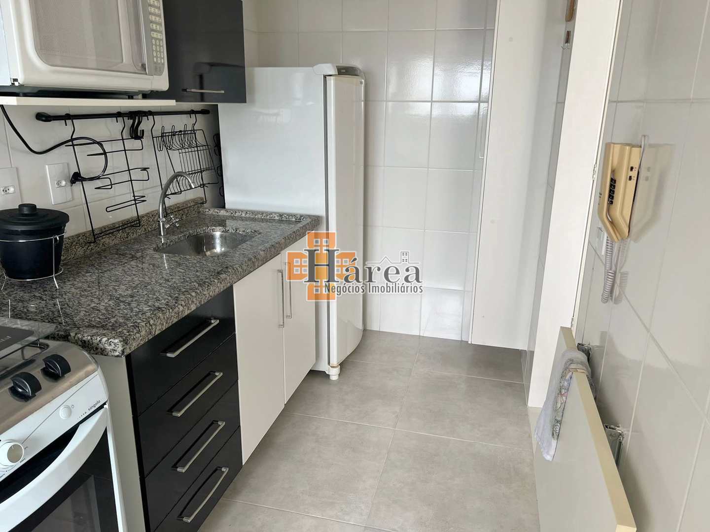 Apartamento para alugar com 2 quartos, 65m² - Foto 18