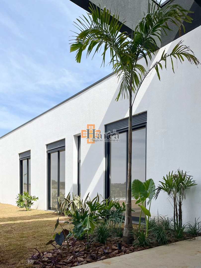 Casa de Condomínio à venda com 3 quartos, 233m² - Foto 25